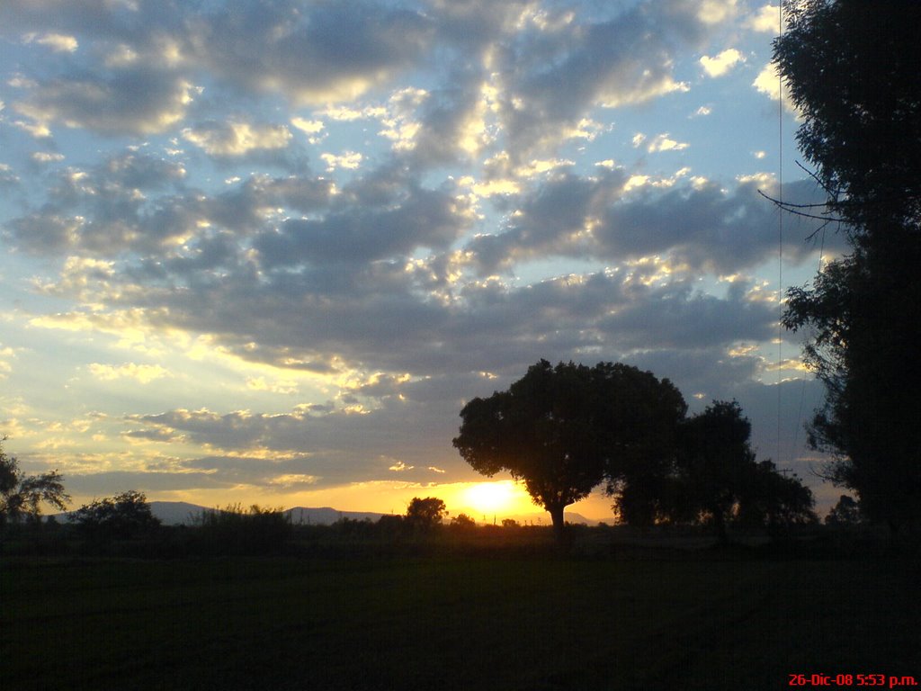 Atardecer en las faldas del cerro culiacan by ★☆ charlywindstar ☆★