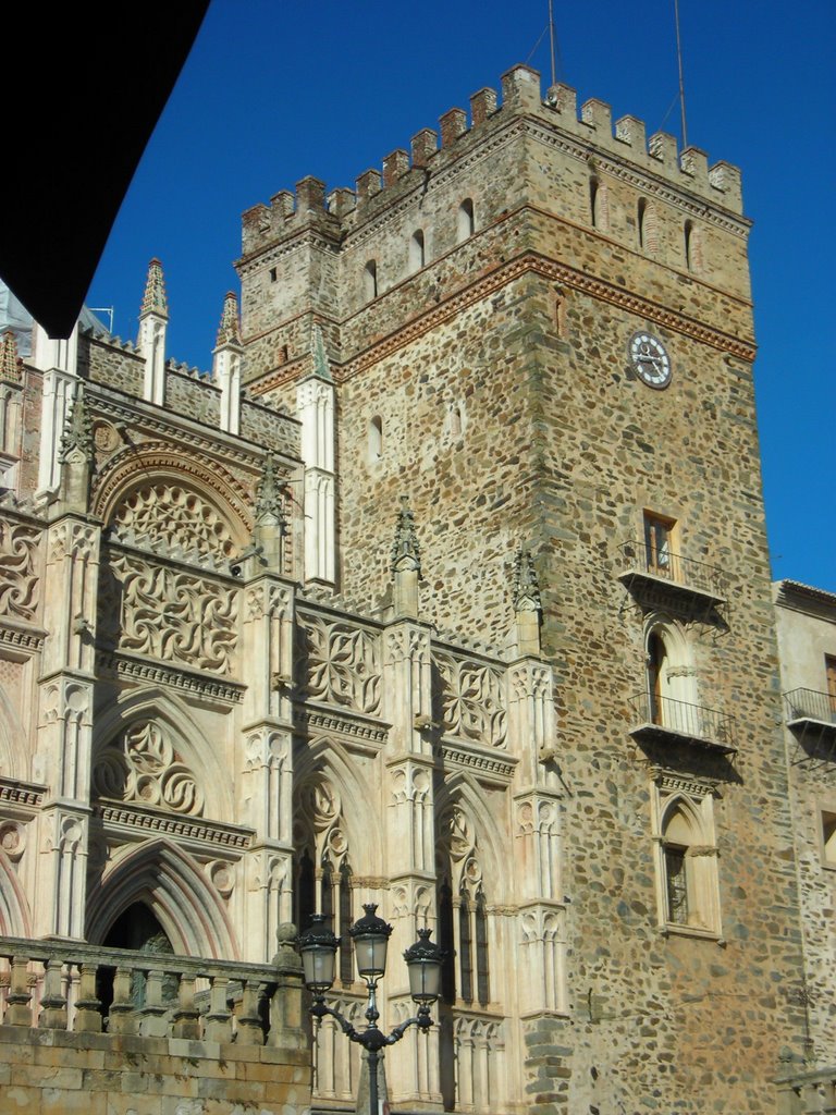 Monasterio de Guadalupe, cuna de la hispanidad. Octubre de 2006 by viajeroandaluz