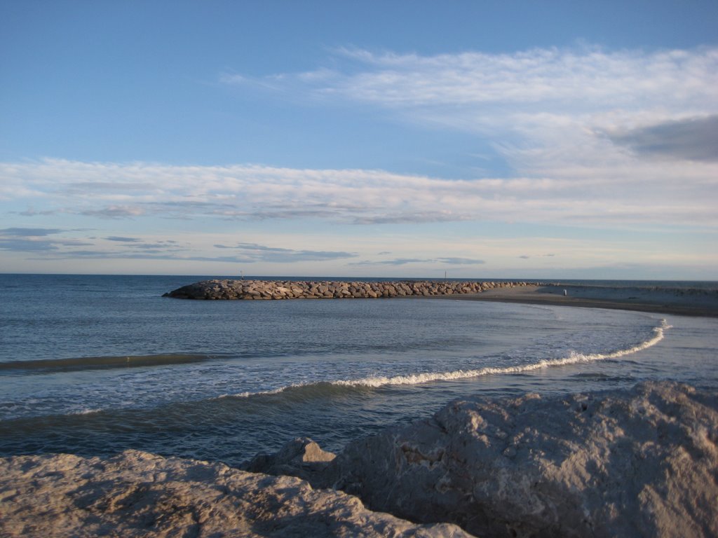 St-Maries-de la Mer by stefka7