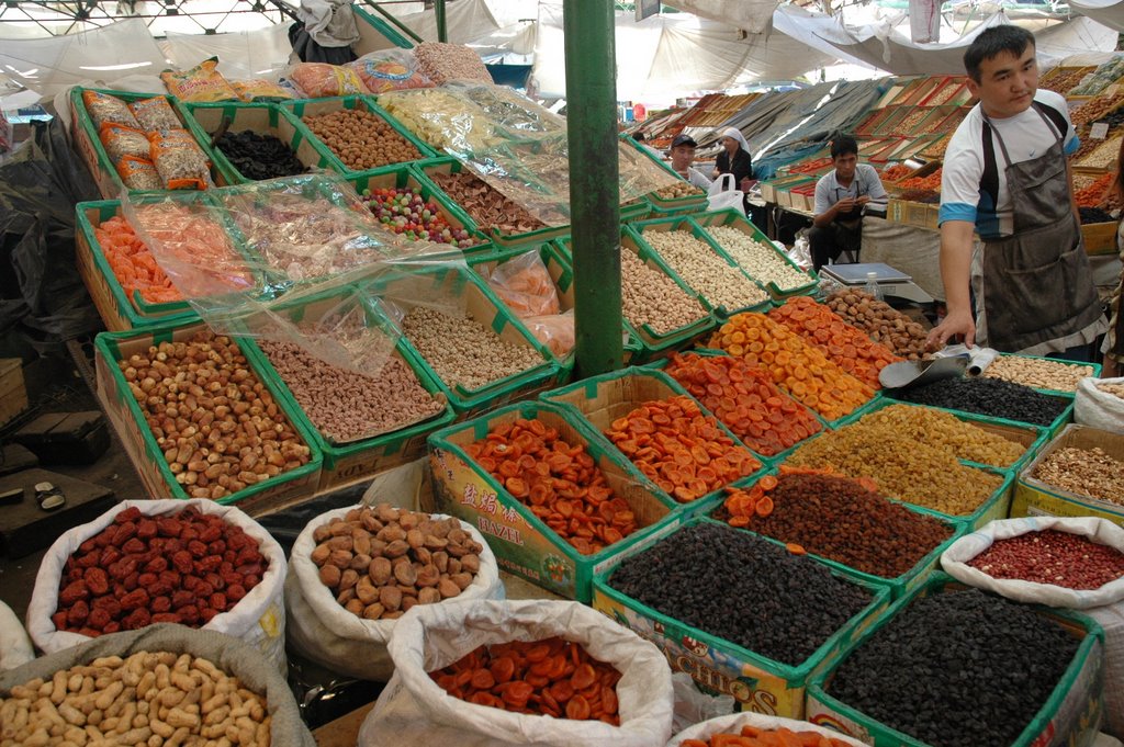 Marché aux fruits sec Osh basar by rififi84