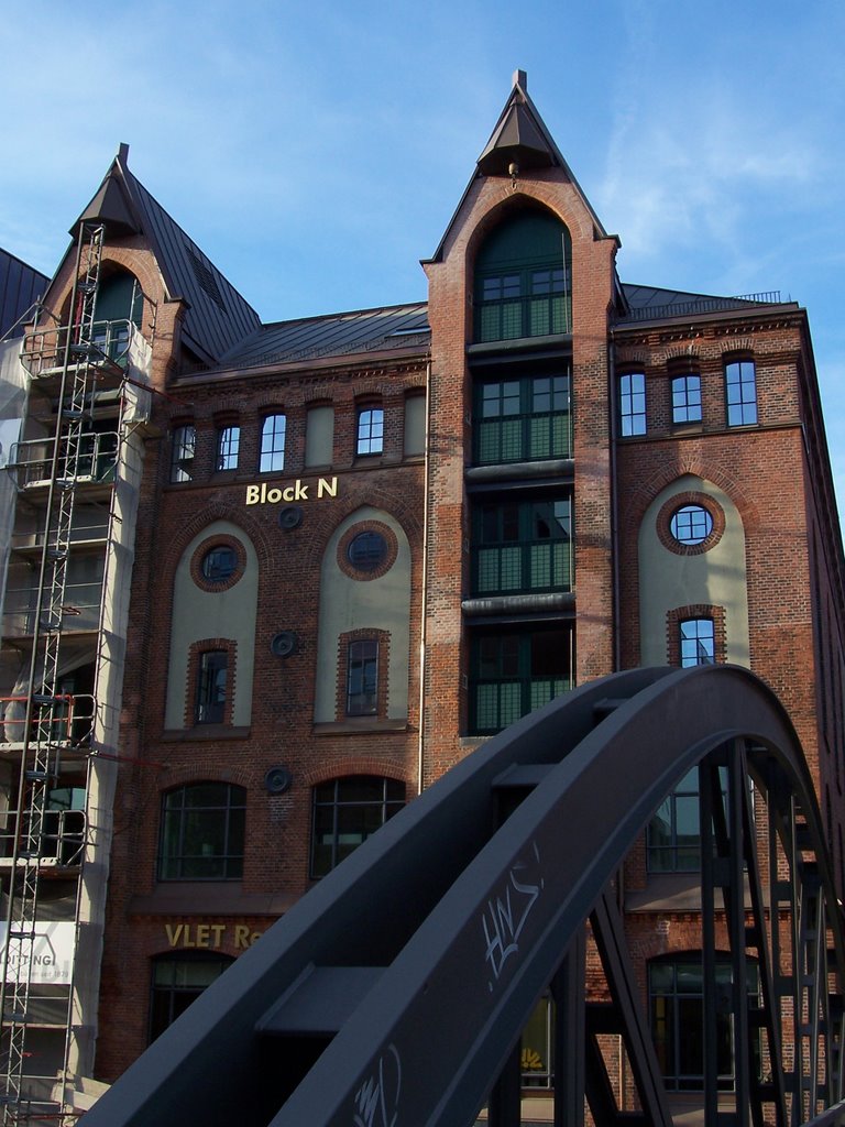 "Block N" , Speicherstadt by Marie 10