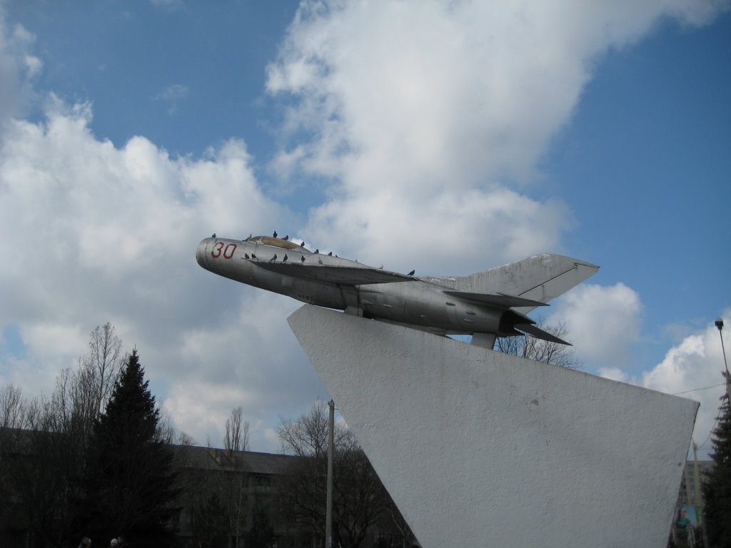 MIG on a pedestal by Kuchinskiy Alexandr