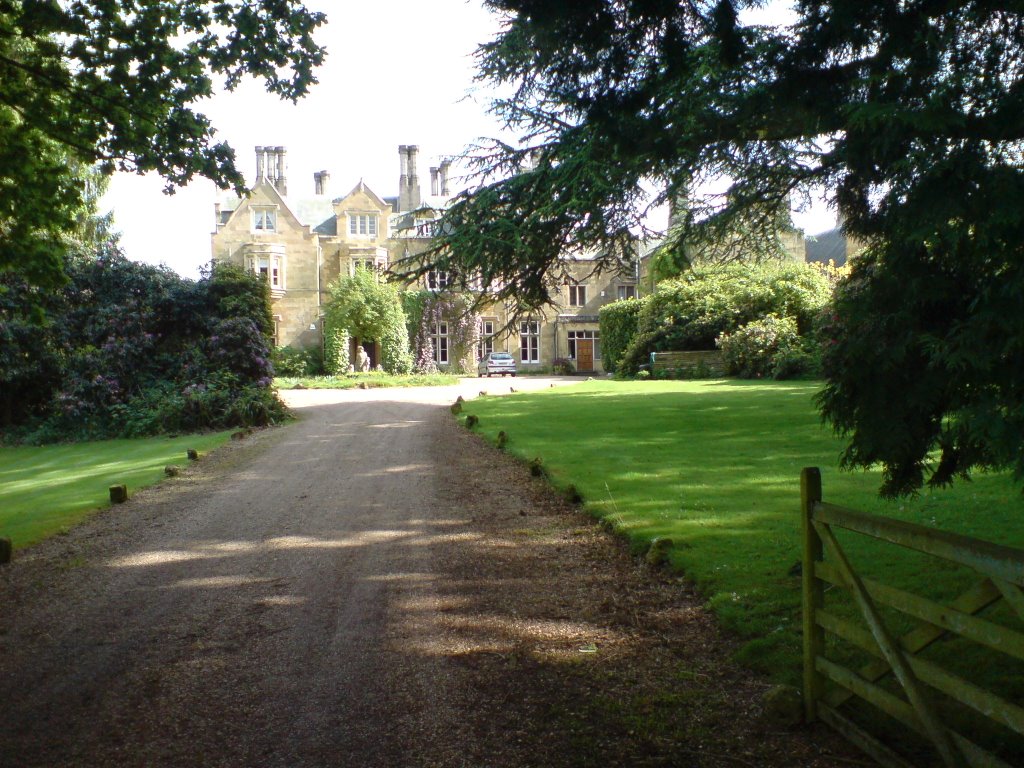 Broome Hall, Coldharbour by Gordon Abben