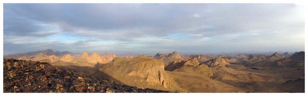 Hoggar_panorama ermitage père de foucauld by Emmanuel Beaugrand