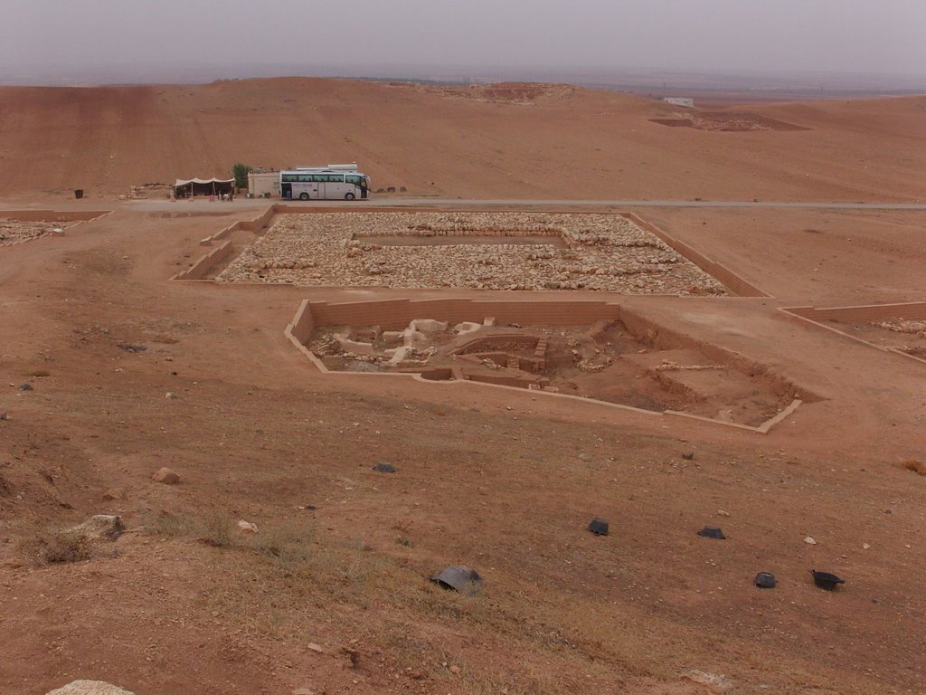 Ebla excavation/ Ebla wykopaliska/ Эбла pазвалины/ عبیل by longdistancer