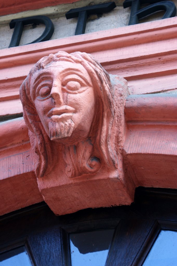 Zierstein am Alten Stadthaus in Otterberg/Pfalz by wolfbam