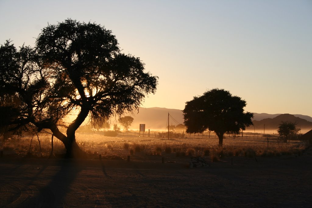 Sossusvlei in the morning by Tim Weingaertner