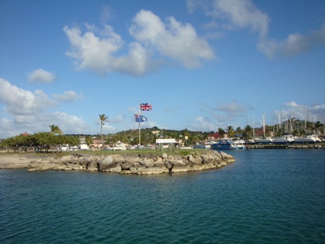 Ilhas Virgens Britanicas - Virgen Gorda - Spanich Town - Channel into Virgin Gorda Yacht Harbour by Guilherme Eduardo He…