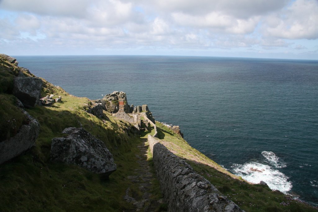 Descending to Battery Point by Deanoo