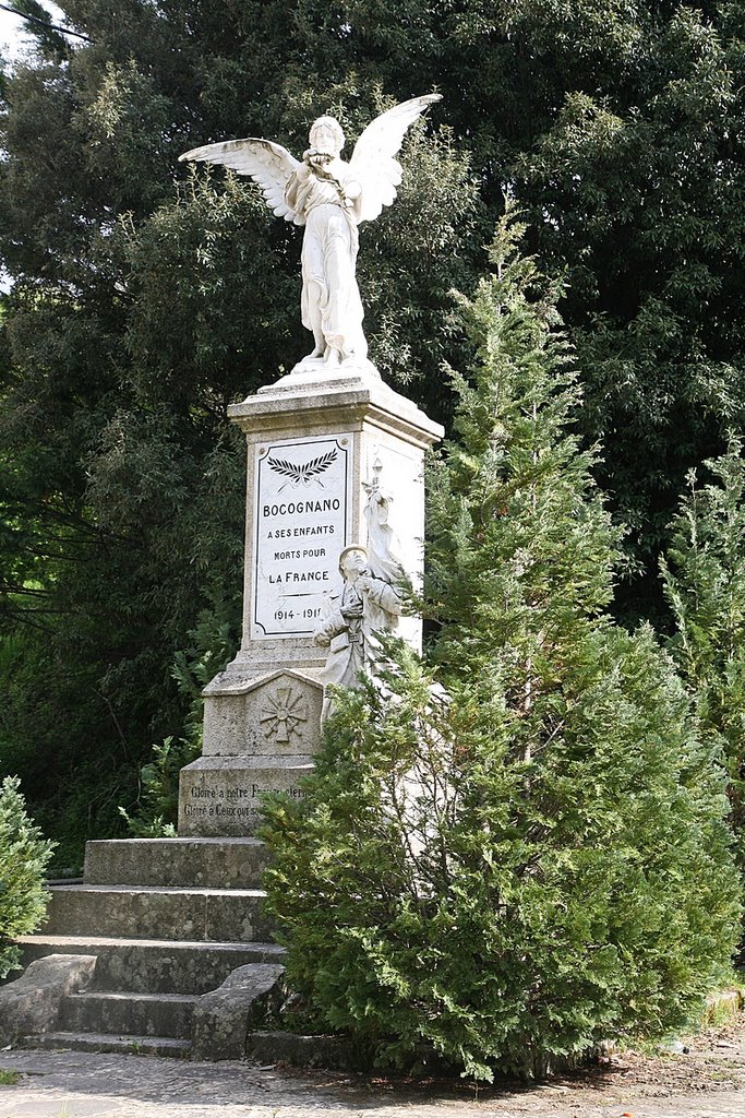 Bocognano Monument by planeta