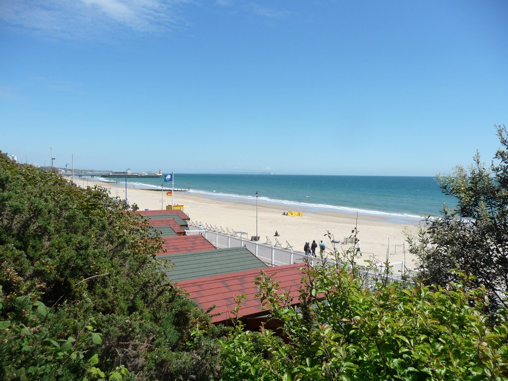 Bournemouth : Sandy Beach by A Photographer