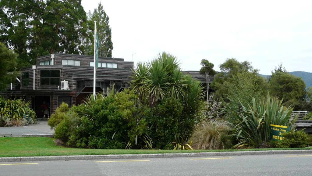 Fjordland Visitor's Center Te Anau by Mark Harris