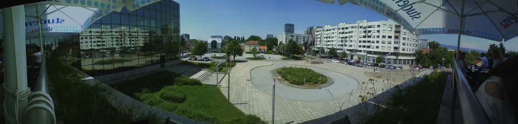 West parking of bibliotheque nationale by tapir_u_magli