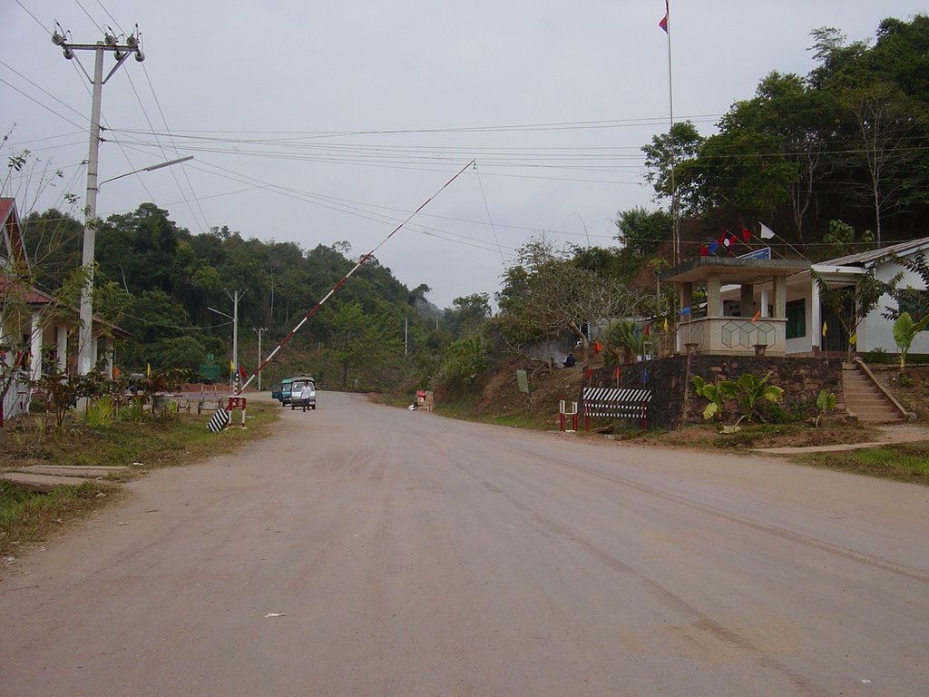 Laos -China Border by Yuichi KUDO