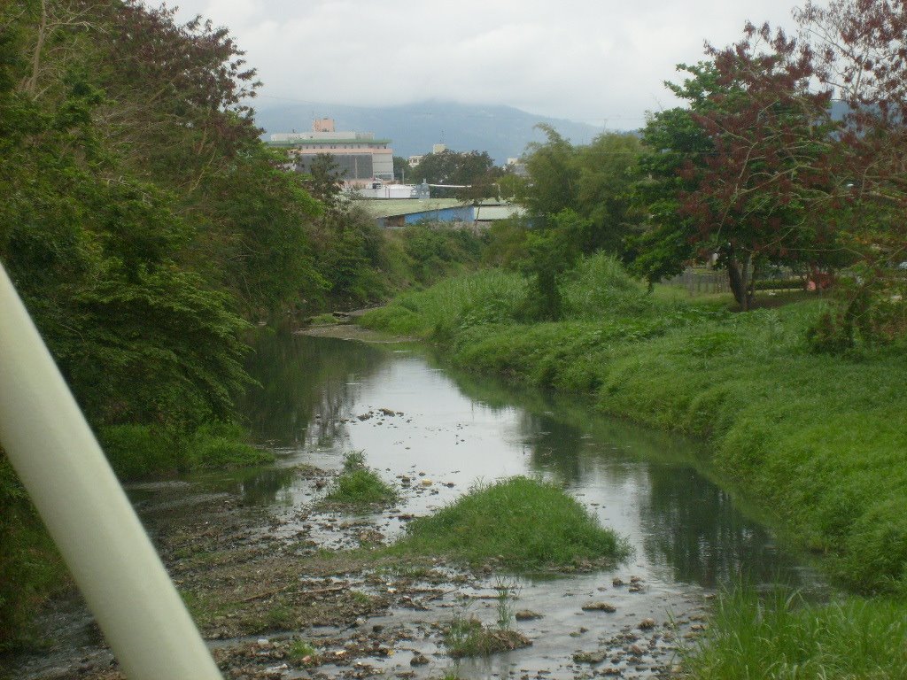 Caguas, Puerto Rico by Sammy Agosto