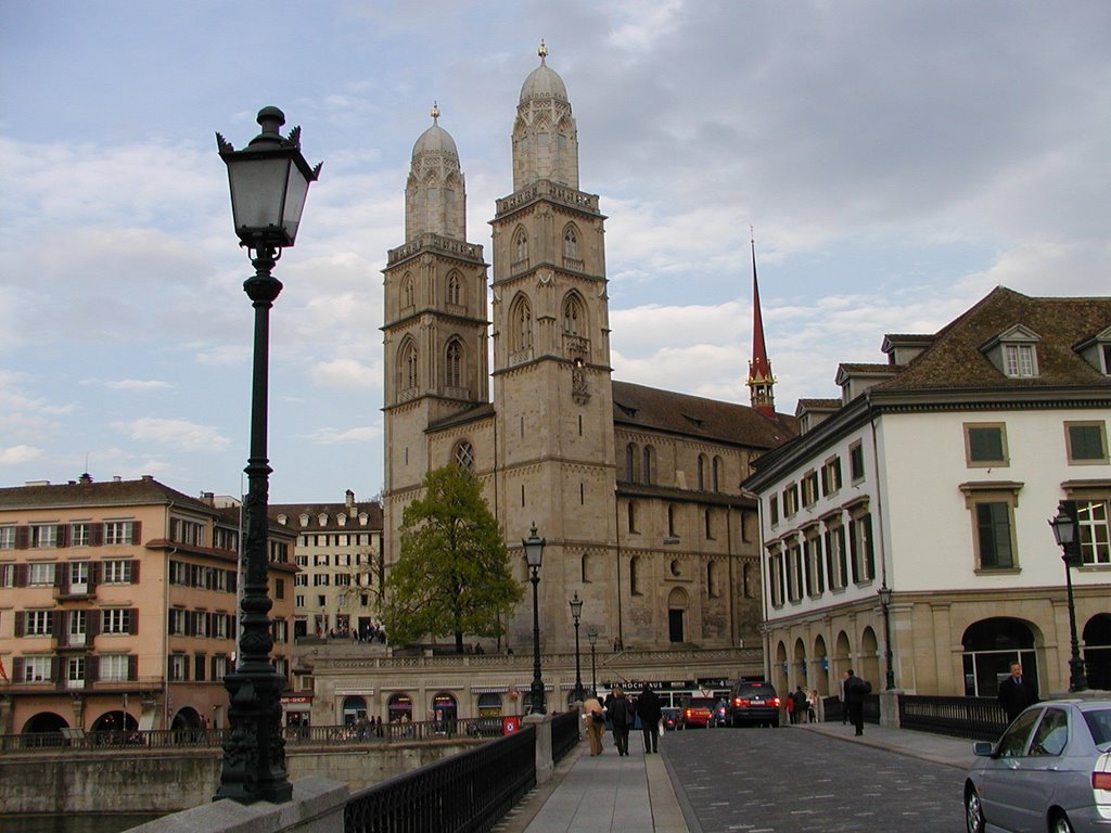 Zürich Grossmuenster by Dirk Altmann