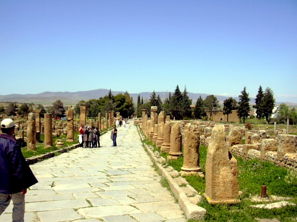 Timgad, Batna, Aurès by arabhamid