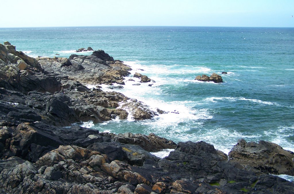 Rocks at the Island. by Steve Sea