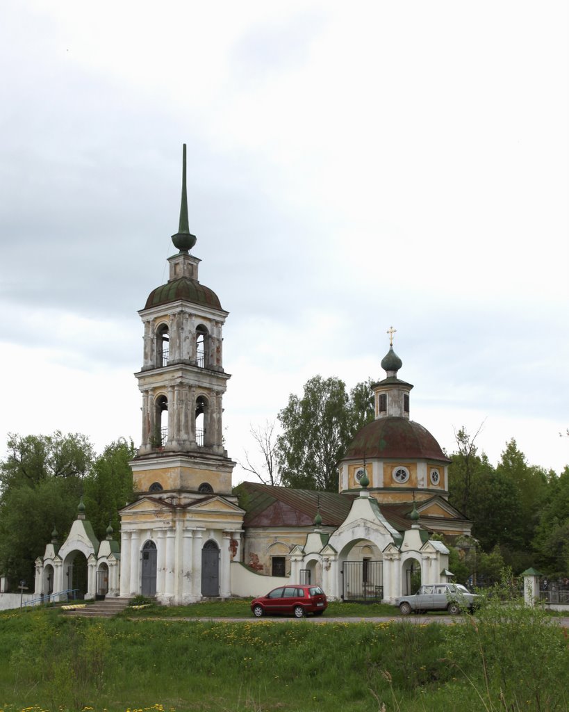 Спас-Угол. Спасо-Преображенская церковь (1795) by VladNes