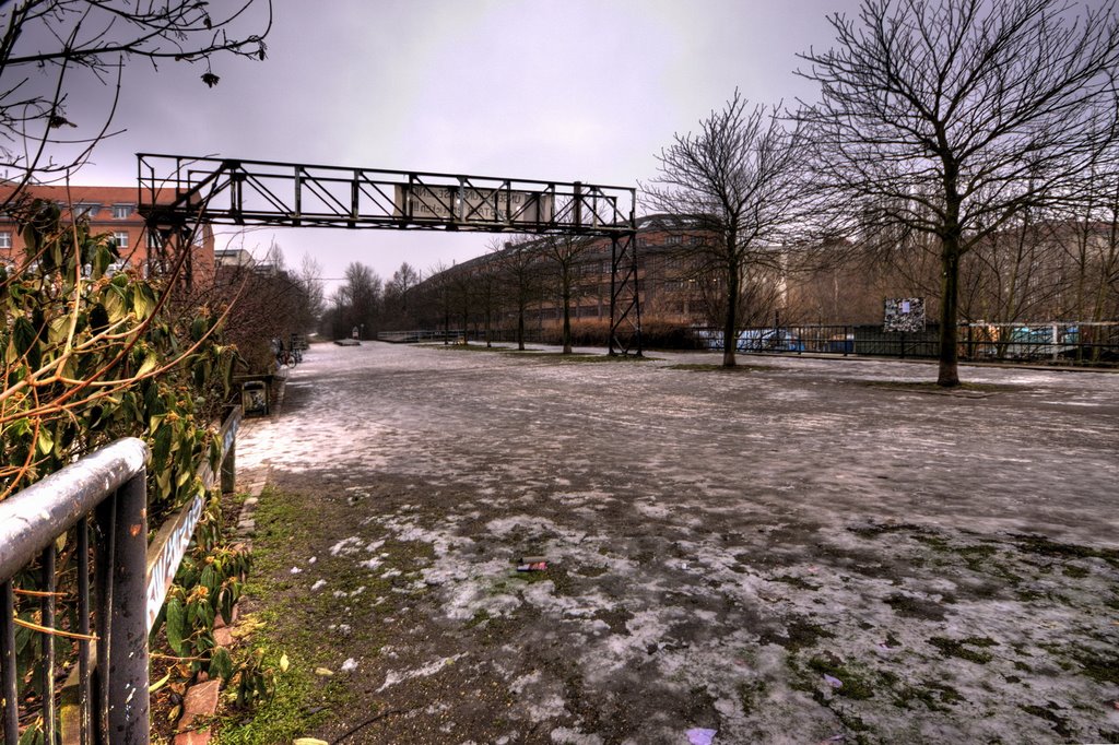 Von der Wachbrücke by Uli Herrmann