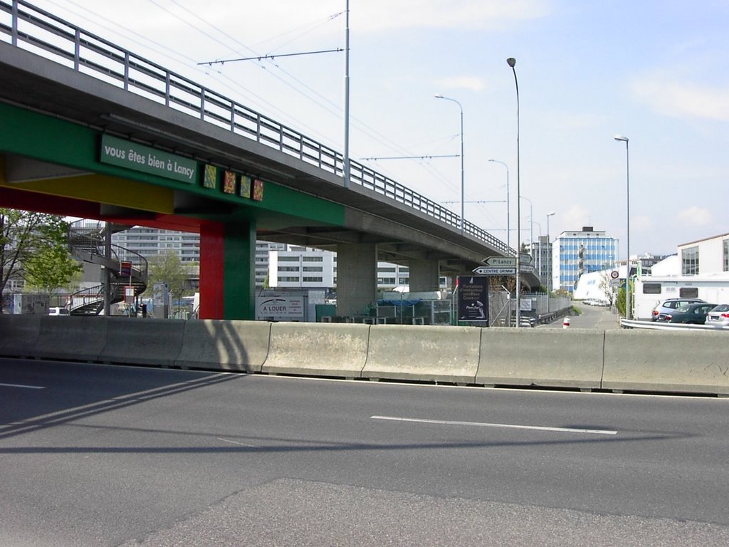 Pont et Avenue des Grandes Communes, 13.04.09 by Roufonik