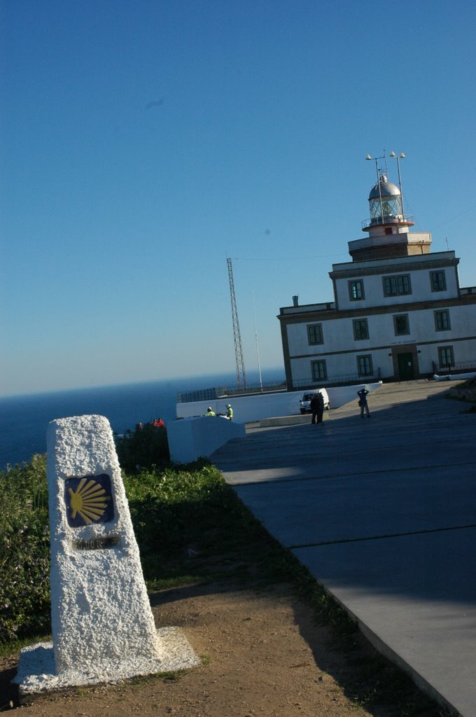 Faro de fisterra y camino de Santiago by Mutans