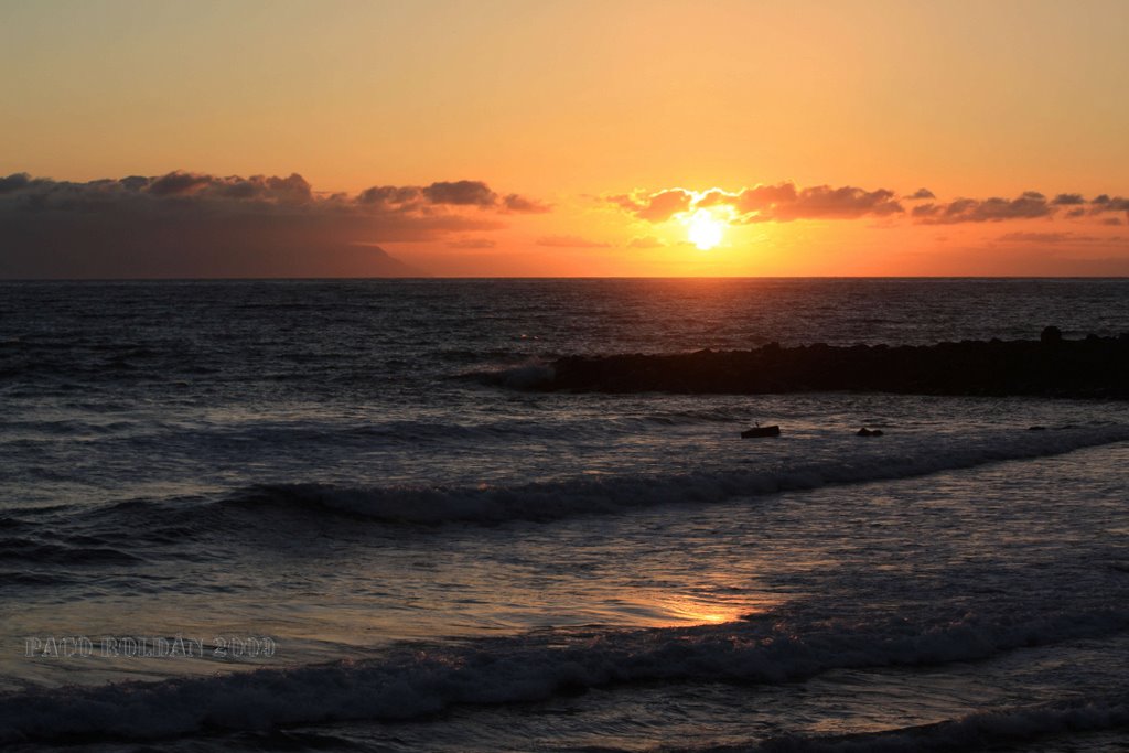 PUESTA DE SOL EN PLAYA DE LAS AMERICAS - ARONA 2009 by Paco Roldán Arjona