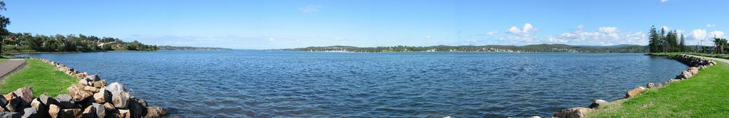 Lake Macquarie Looking South by awjdowney