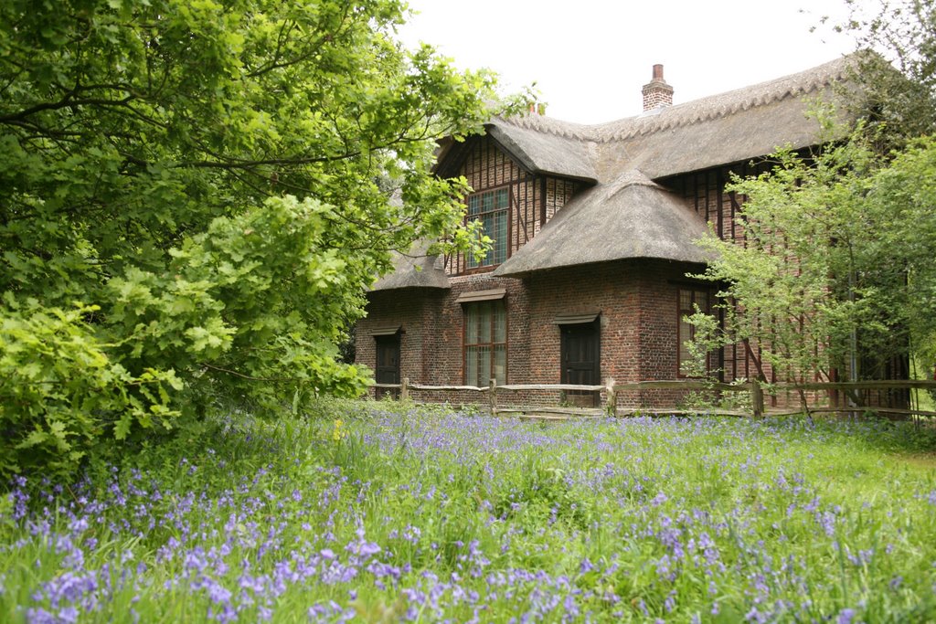 Queen Charlotte's Cottage, Kew Gardens (Royal Botanic Gardens at Kew), Kew, Richmond, London, Great Britain by Hans Sterkendries