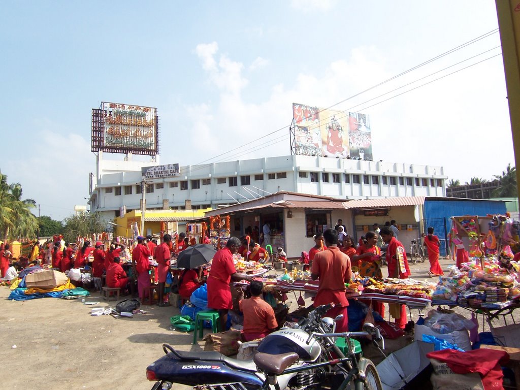 Melmaruvathoor Shops by Mothish Babu