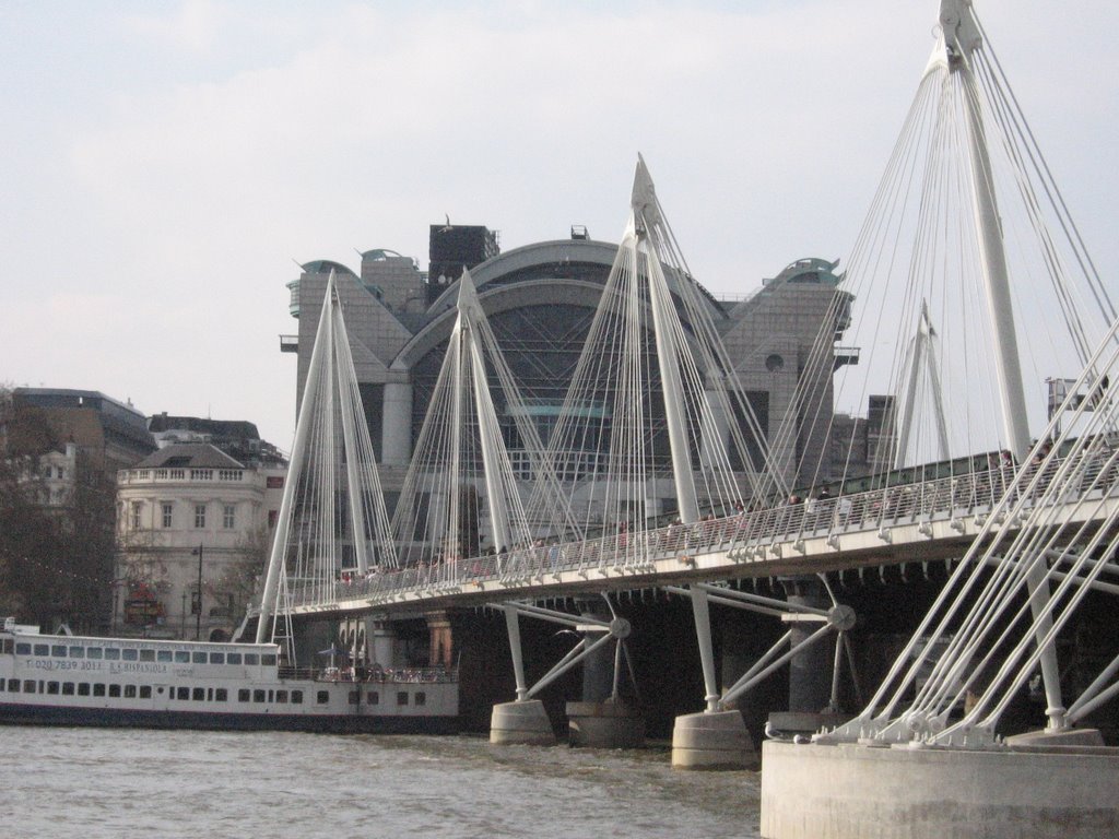 Bridge near London Eye by Florin Zamfir