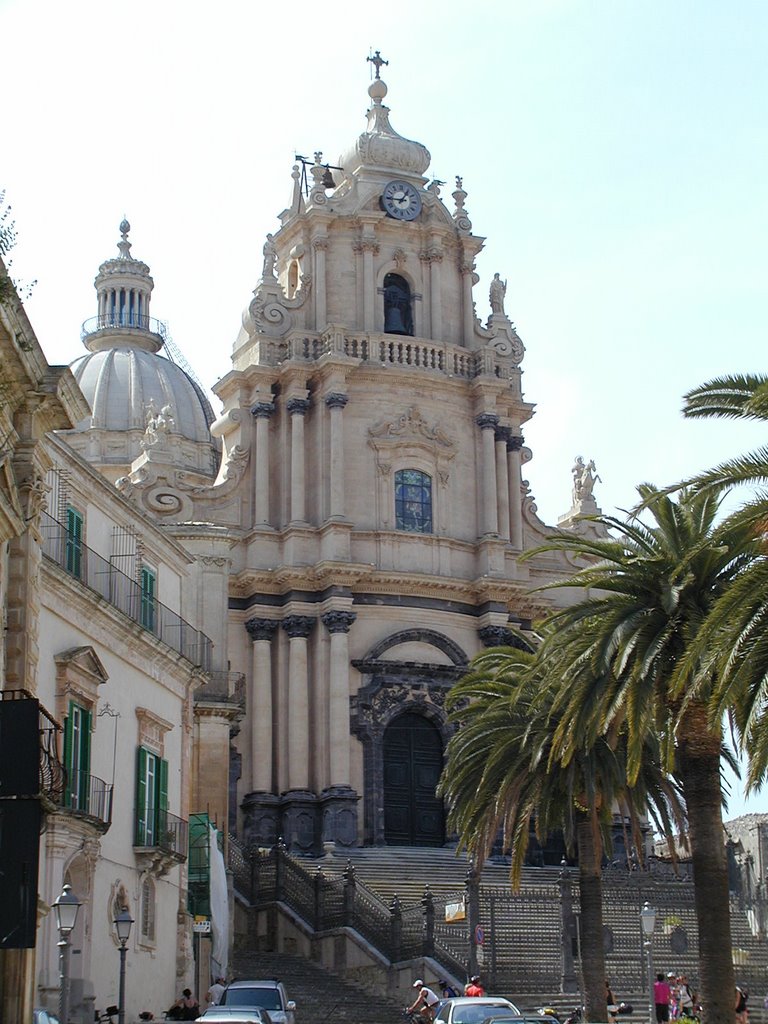 Duomo San Giorgio by Giuseppe Perez