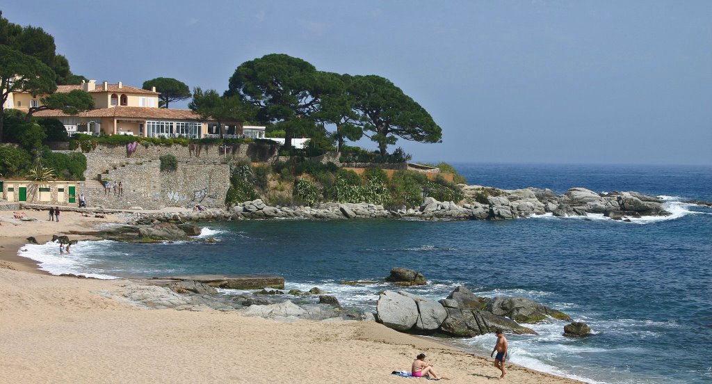 Calella de Palafrugell by Bill West