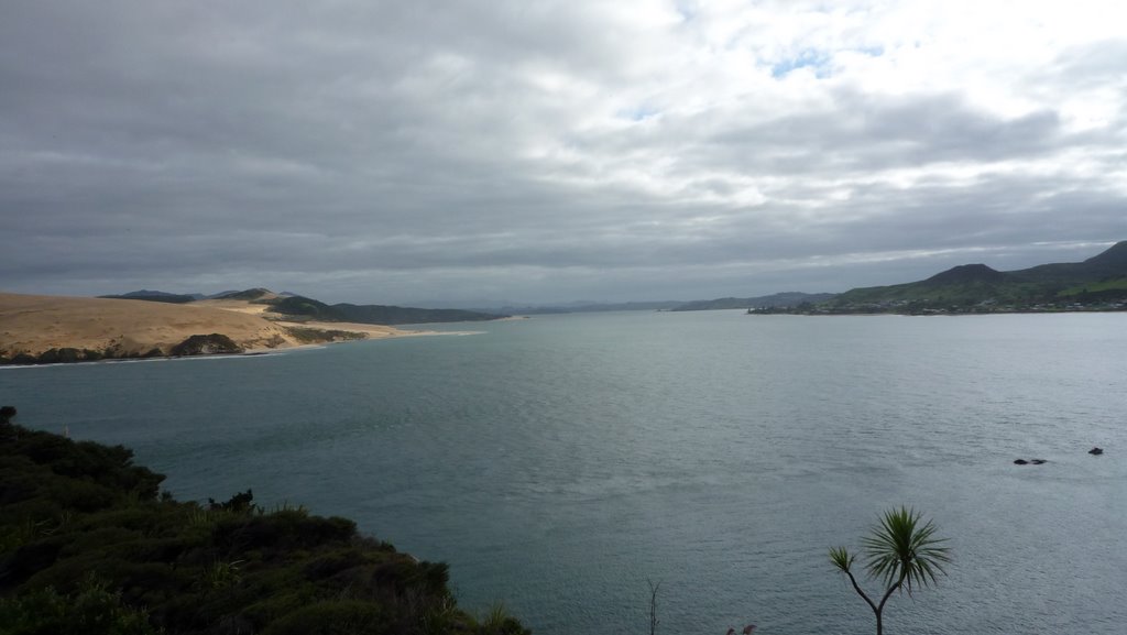 2009 tour (0128) North Head sand dunes. by Pete