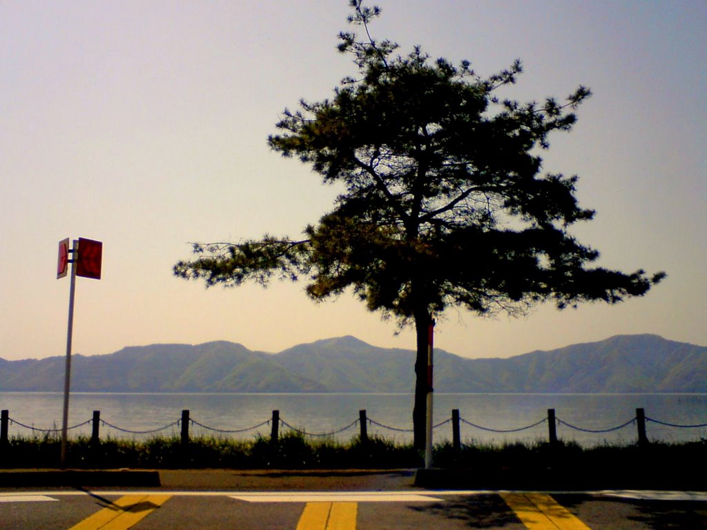 'Biwako' lake / 琵琶湖 by _takamin_