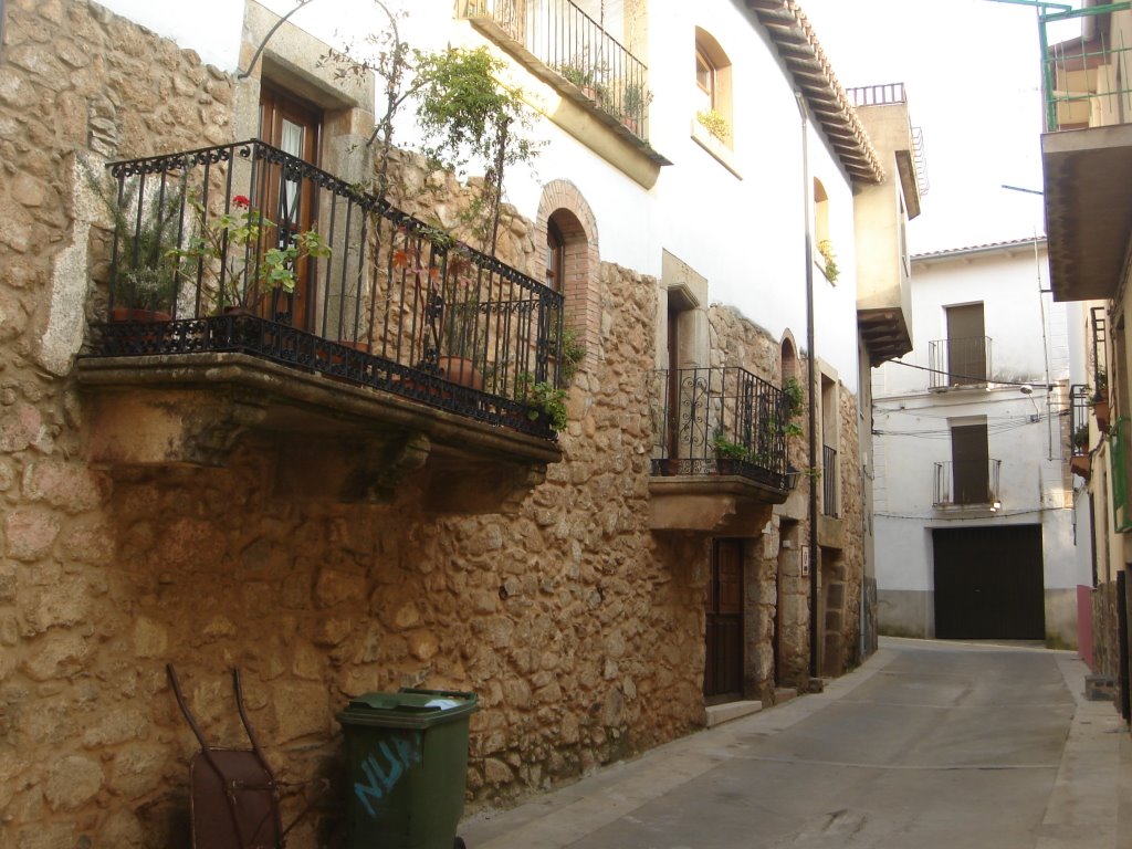 Calle típica de Cadalso by chapinete