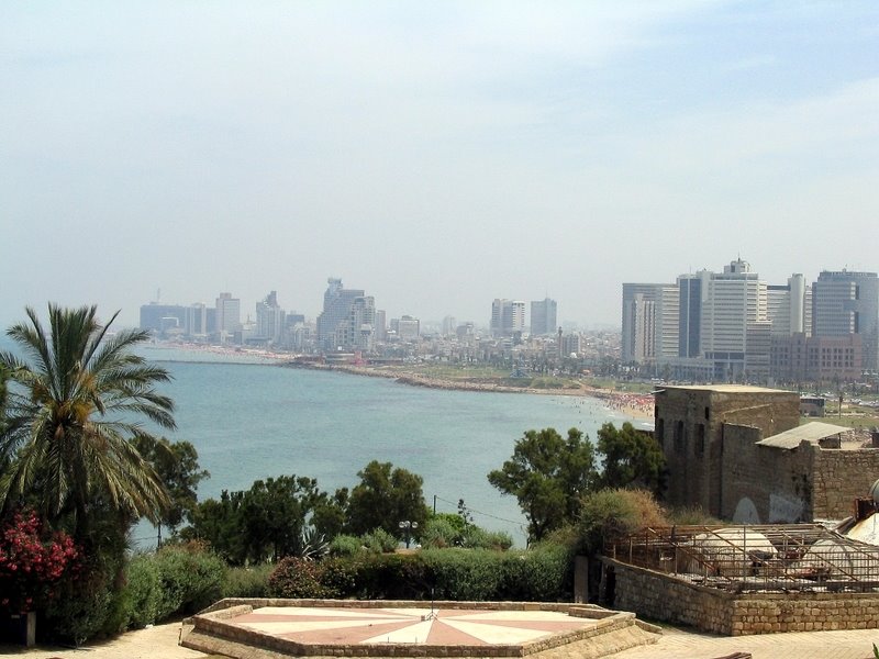 Tel Aviv seen from Jaffo by Kaas