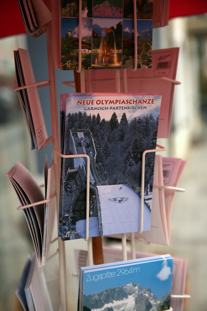 Historische Ludwigstraße, Garmisch-Partenkirchen, Oberbayern, Bayern, Deutschland by Hans Sterkendries