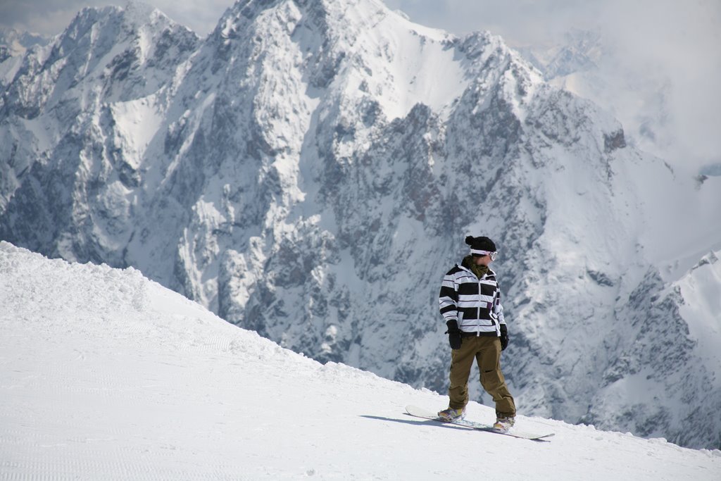 Zugspitze, Garmisch-Partenkirchen, Oberbayern, Bayern, Deutschland by Hans Sterkendries