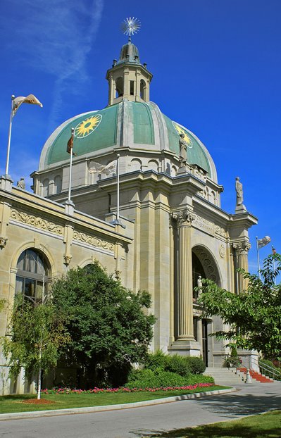 Ontario Building, CNE Toronto by Chuckels