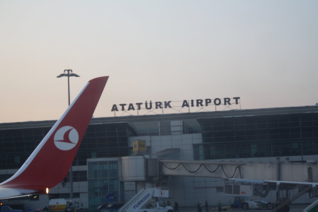 Ataturk airport by Ismail90