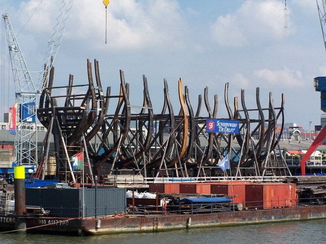 Scheepswerf De Delft, Rotterdam by Piet Roestenburg