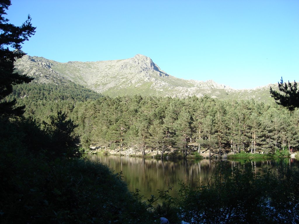 La Maliciosa desde el valle de la Barranca, Navacerrada by carmen virseda