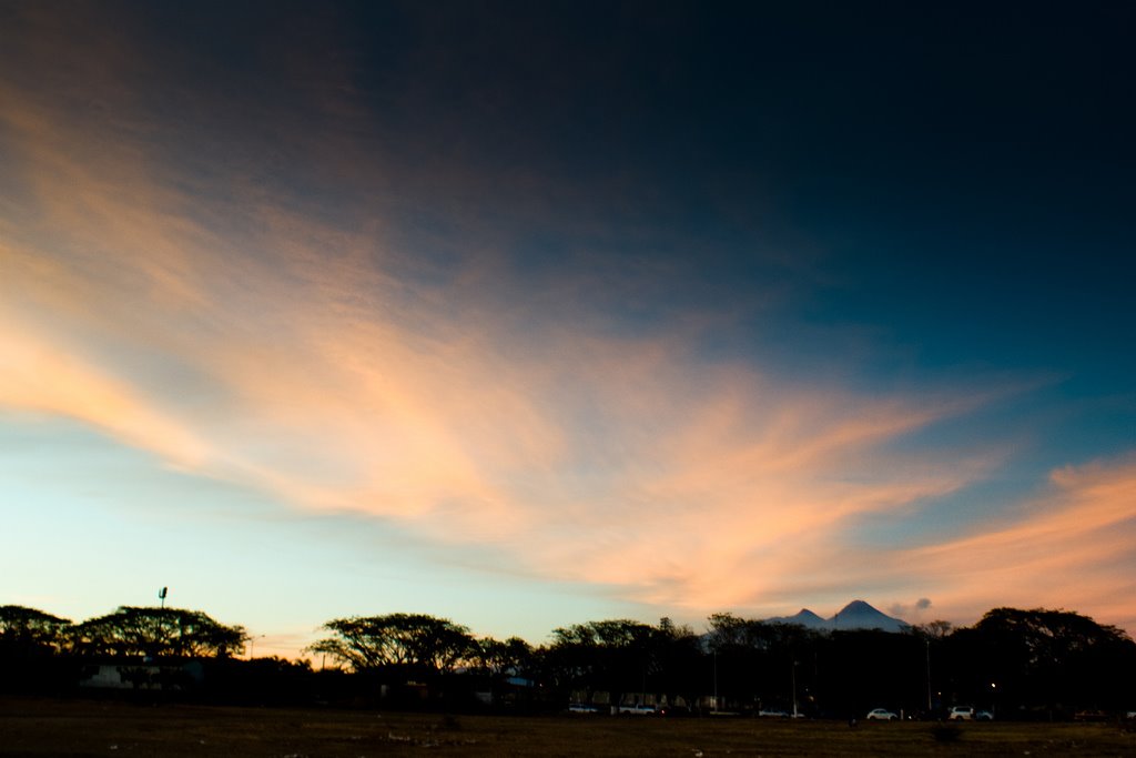 Atardecer // Volcanes de Colima by Vyctorrrr