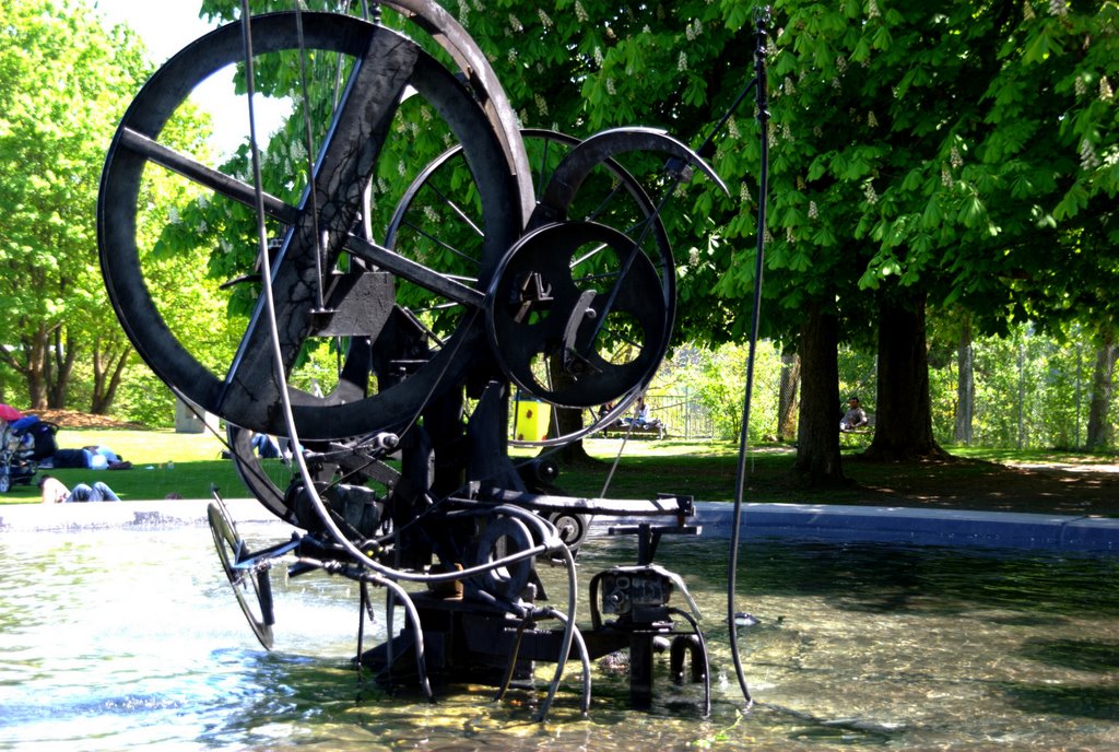 Fontaine de Jean-Tinguely by yralim