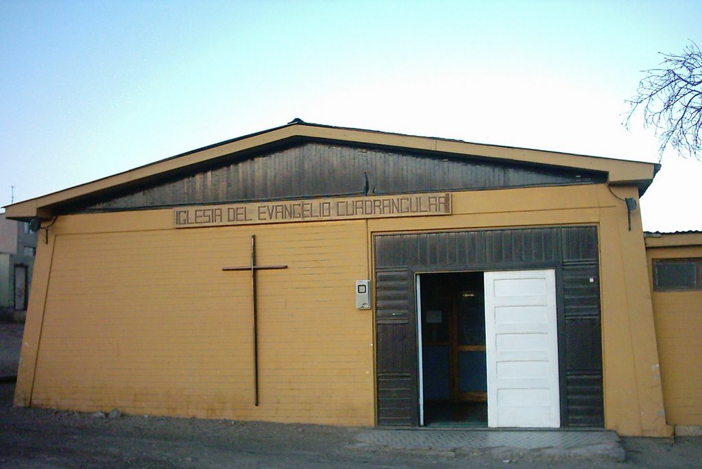 Frontis Iglesia del Evangelio Cuadrangular by LReveco