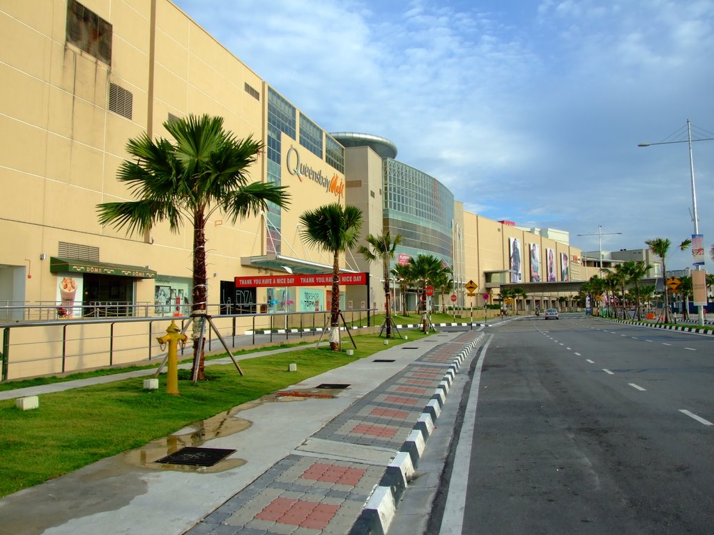 Queensbay Mall, Sg Nibong, Penang by Lim Chong Tat