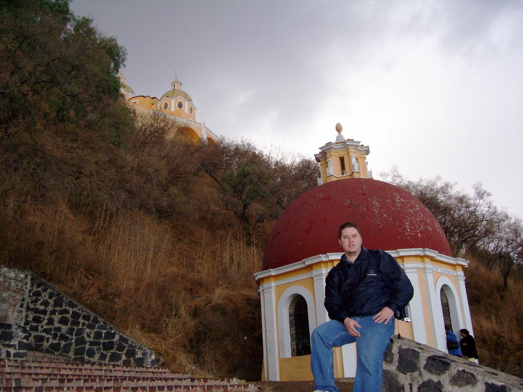 Piramide de Cholula by Enrique  Villarreal