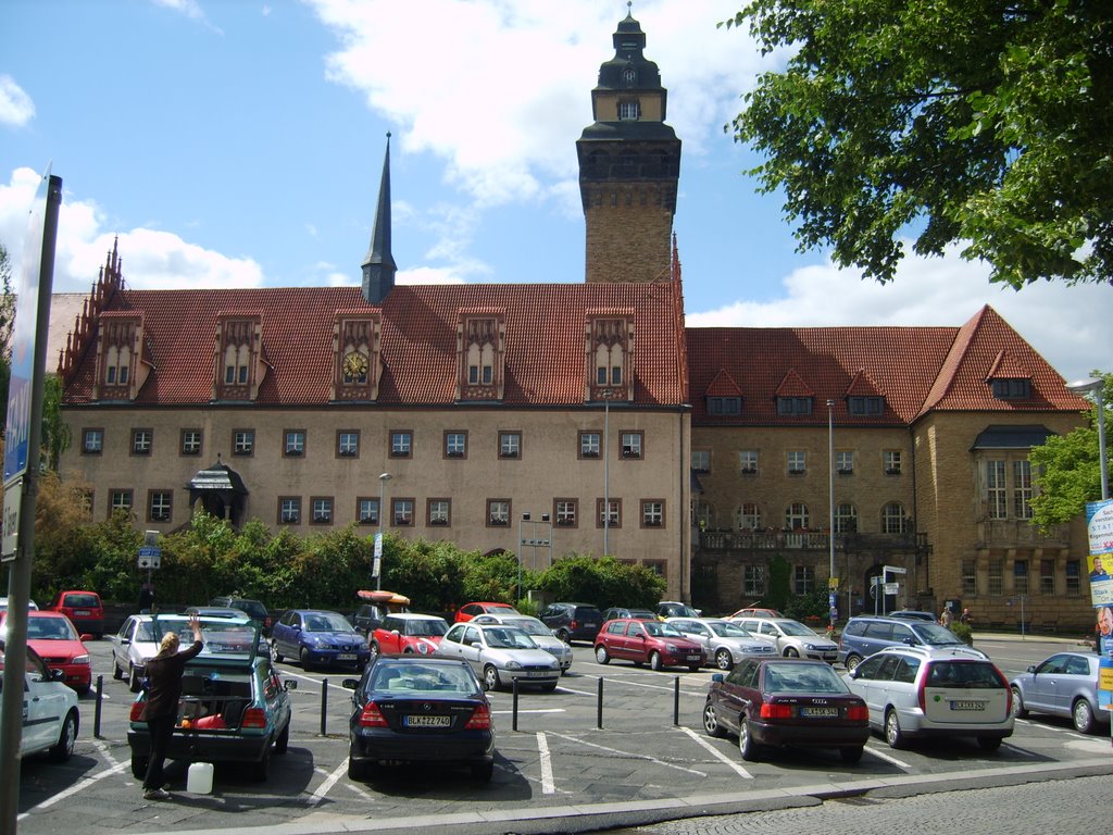 Das spätgotische Rathaus der Stadt Zeitz. Hier regierte von 1726 bis 1742 mit Dr. Friedrich Martin Luther ein weiterer Nachkommen des Reformators; The late Gothic town hall of Zeitz. Reigned from 1726 to 1742 with Dr. Frederick Martin Luther, another offspring of the reformer; by Günter Mosler