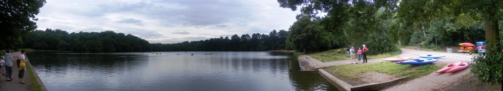 Royal Sutton Coldfield Canoe Club at Blackroot Pool by apcooke